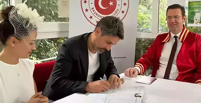 Barış Hayta Atina'da Evlendi 20 Baris Hayta Atinada Evlendi1