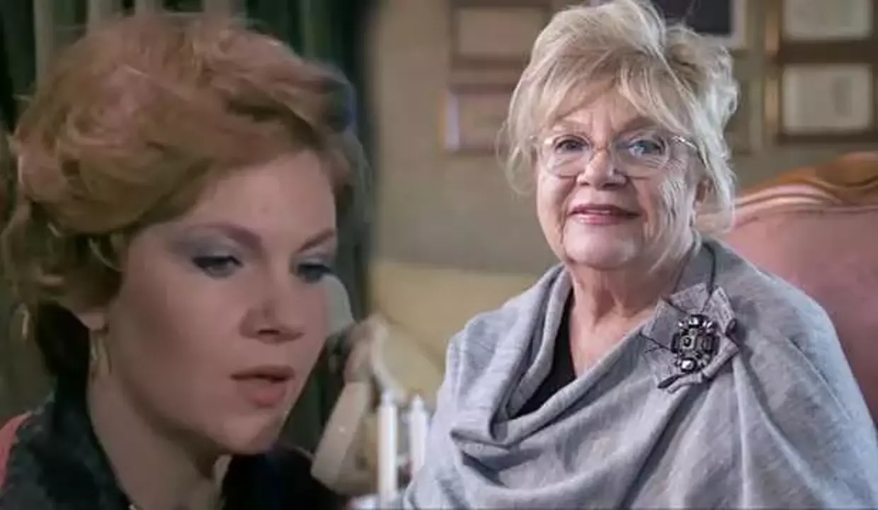 Nevra Serezli Hayatı