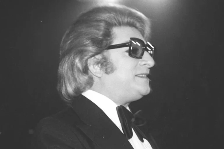 Zeki Muren Filmi Davalik Oldu 1