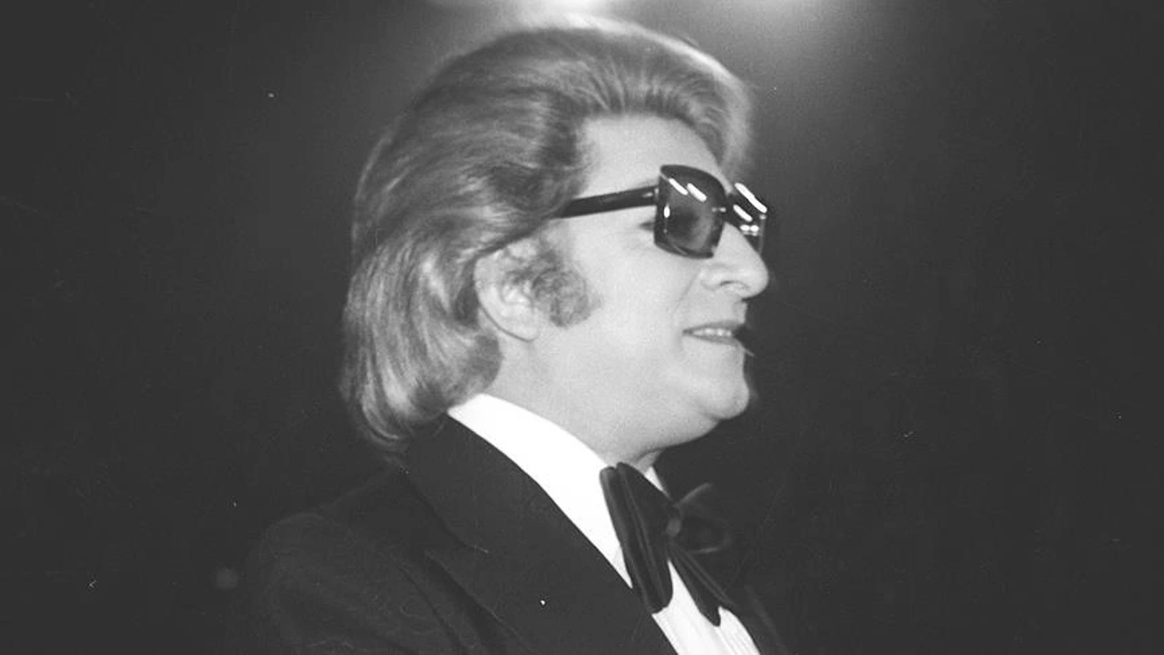 Zeki Müren Filmi Davalık Oldu 1