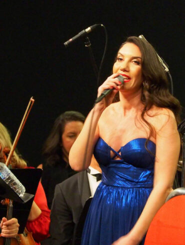 akm nostaljik sarkilari