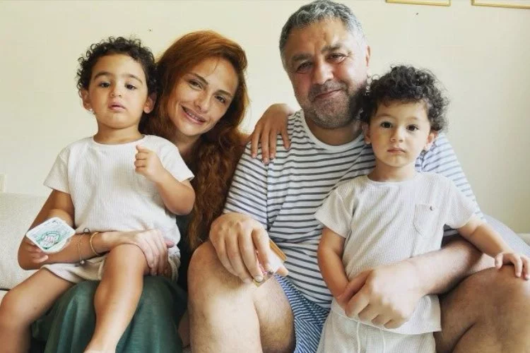 Mustafa Uslu Ülkeyi Terk Ediyor 20 mustafa uslu ve ailesi