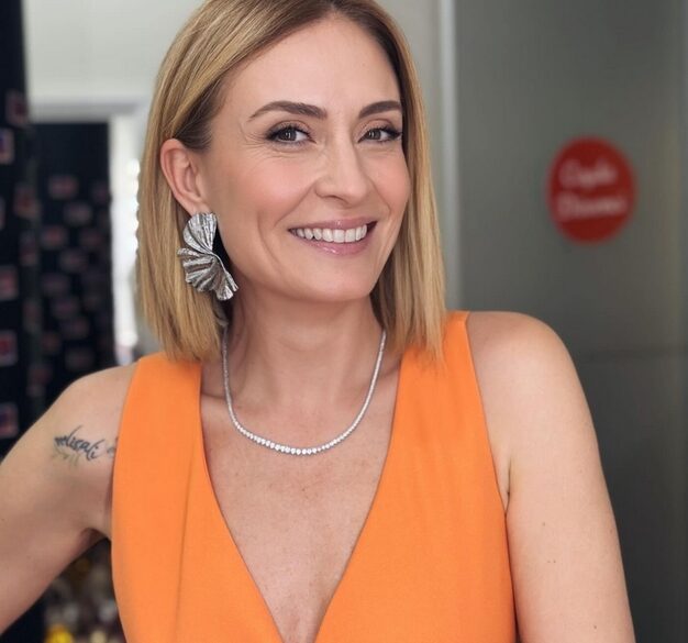 3669733 0e5efbf156680430e3f0247d3cd3dd4b 640x640