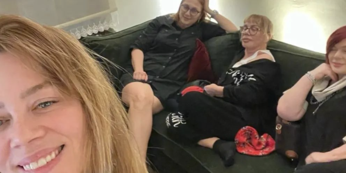 bahar sezen aksu demet evgar