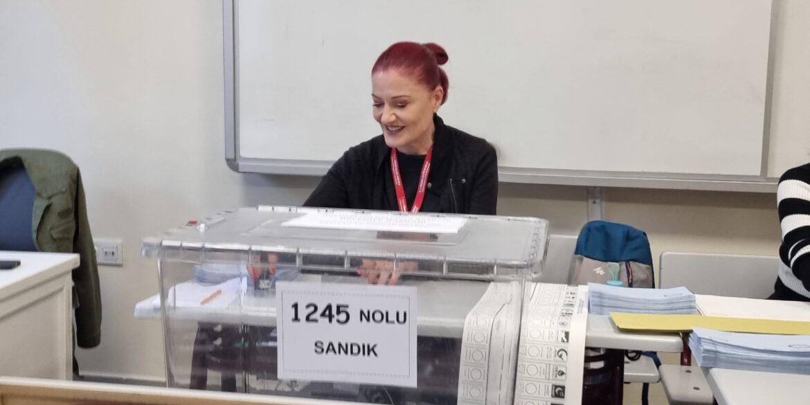 candan ercetin sandik gorevlisi