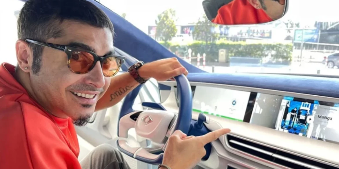 ferman akgul un togg fotografina