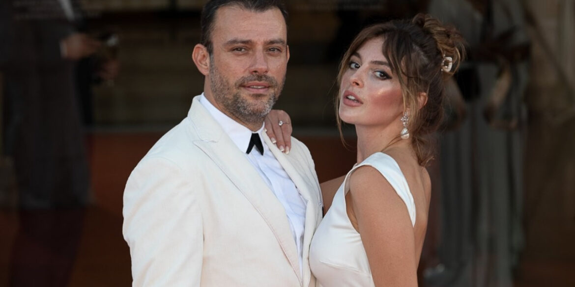 Bir Cumhuriyet Şarkısı: Melis Sezen ve Salih Bademci Partner Oldu 24 melis sezen salih bademci fgAQ cover