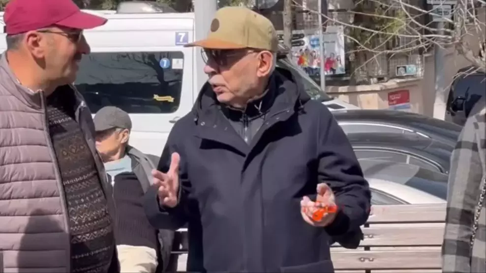 sener sen cenazede tepki gosterdi