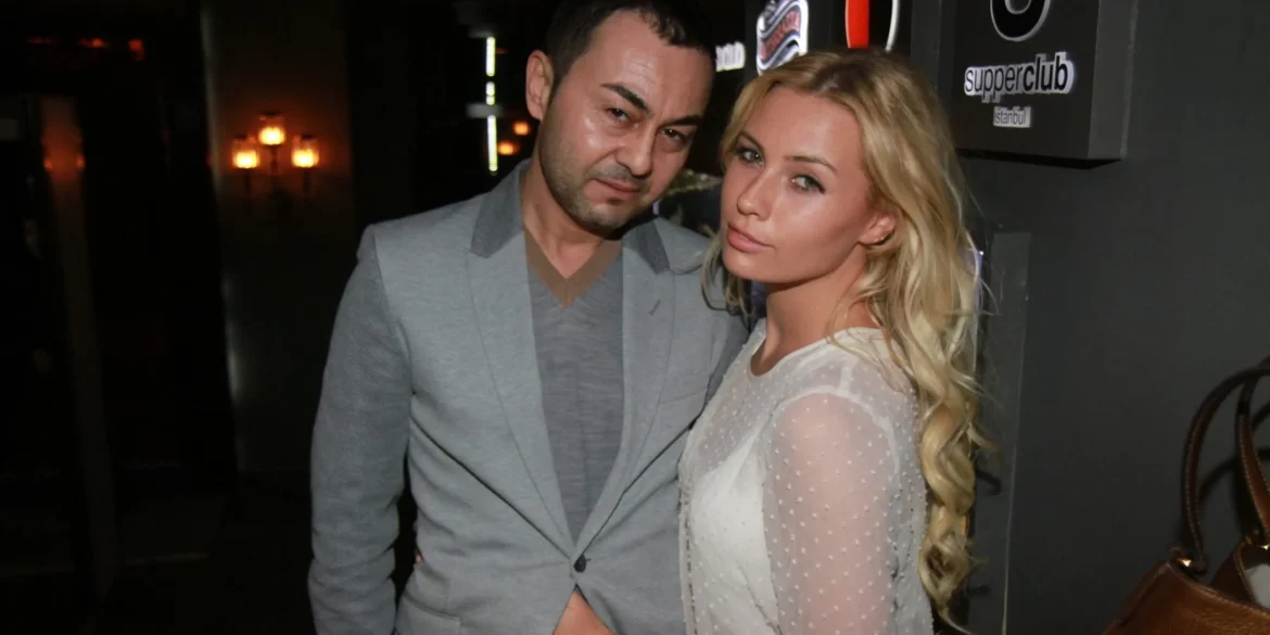 Düğün Davetiyeleri Bit Pazarına Düştü 19 serdar ortac chloe loughnan