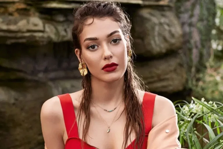 Dilan Cicek Kapak
