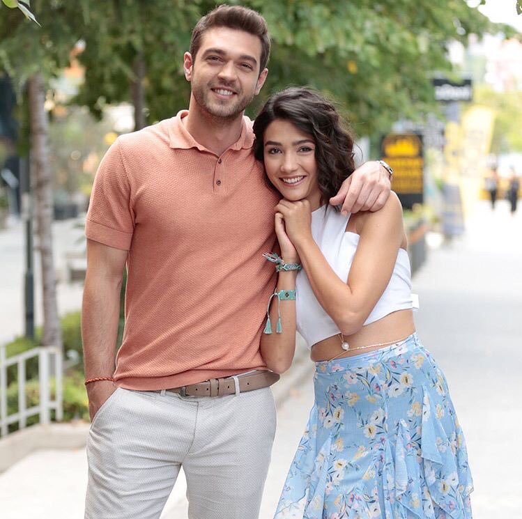 Aybüke Pusat ve Furkan Andıç Ayrılık İddialarından Sonra İlk Kez Beraber Görüntülendi 22 Aybuke Pusat