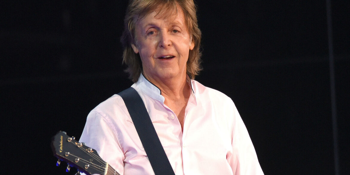 Beatles'ın Üyelerinden Paul McCartney İngiltere'nin İlk Milyarder Müzisyeni Oldu 28 GettyImages 482612850 MCCARTNEY 2000