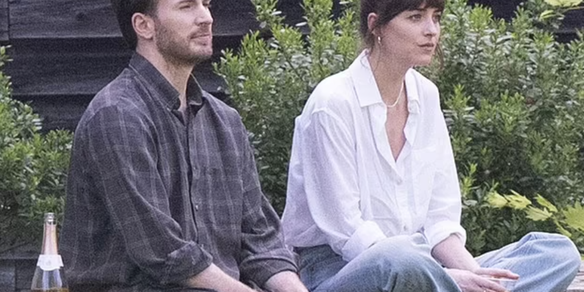 Dakota Johnson ve Chris Evans, Materialists Setinde 23 dakota chris
