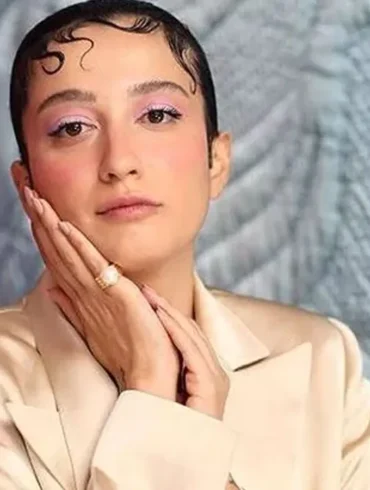 sevgilisiyle 5inci yilini kutlayan melike sahine olay yorum o cifte benzetildiler iA2V