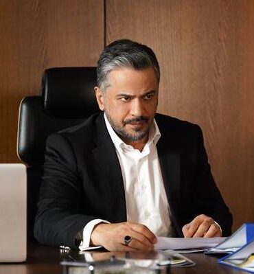 yali capkii emre altug