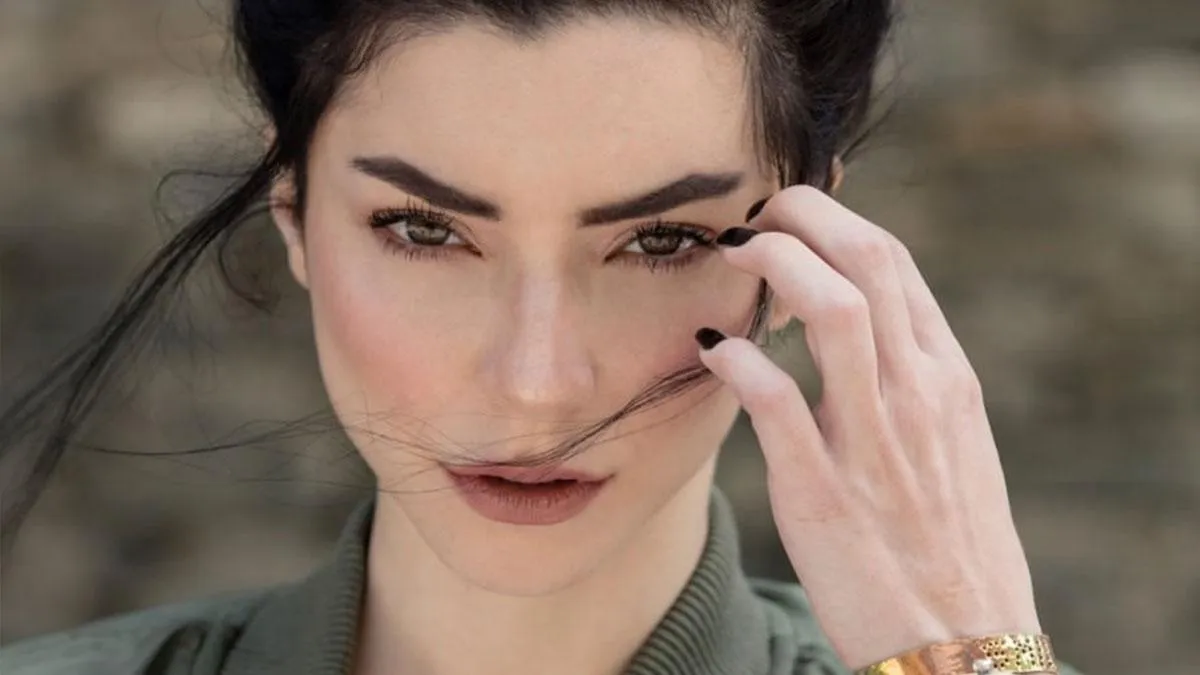 merve boluğur kapak