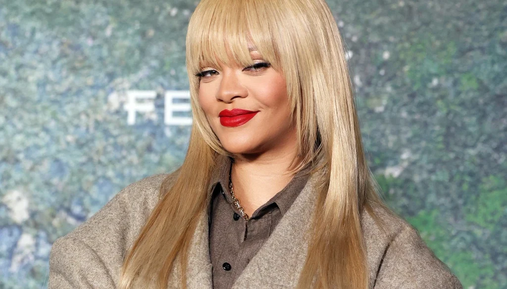 rihanna hair