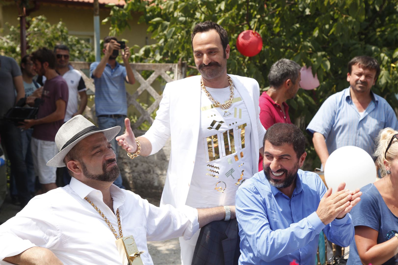 ÇAKALLARLA DANS-05