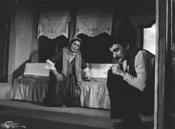 Kenan Işık'ın Devlet Tiyatrosu Yıllarından Görülmemiş Fotoğrafları Ortaya Çıktı 26 Kenan Isik 01