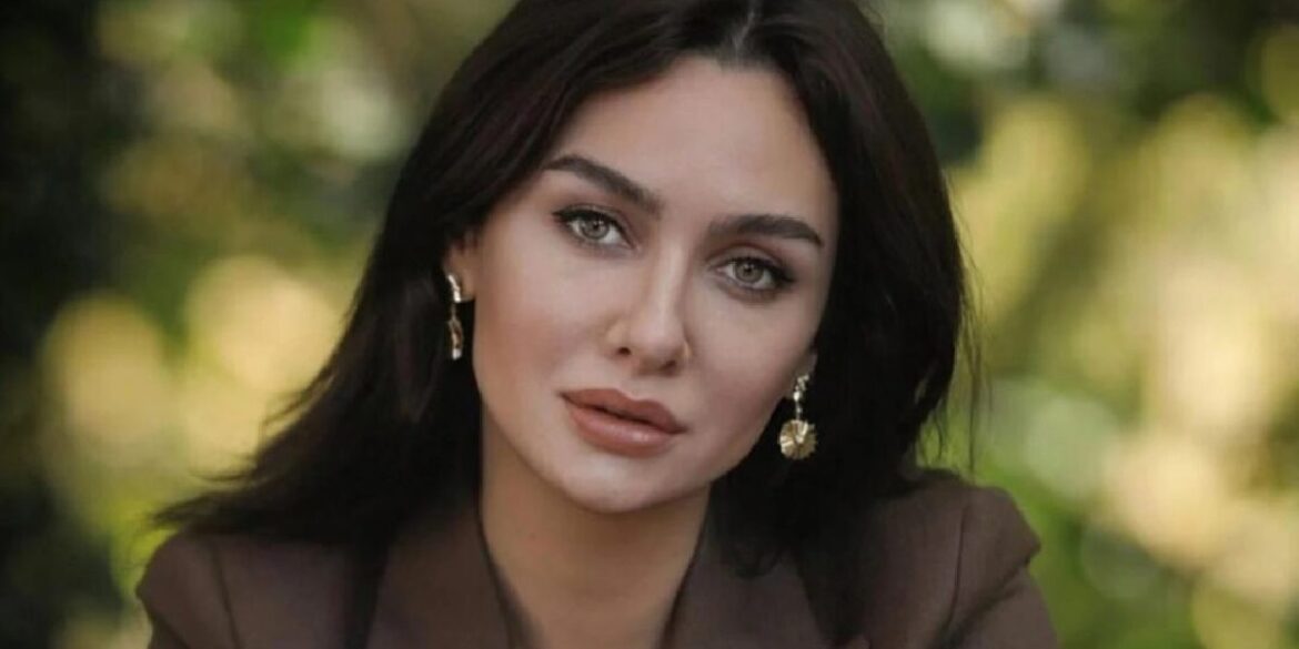 birce akalay