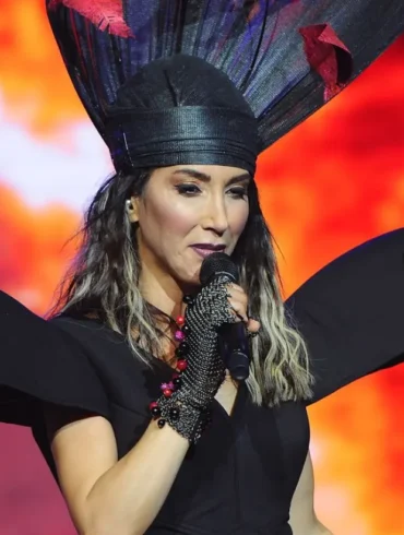 Hande Yener'den Bodrum Gecesinde Şaşırtan Evlilik Tavsiyesi: "Sakın Evlenmeyin! 30 hande yener aciklamasiyla hayranlarini sasirtti evlenmeyin 02
