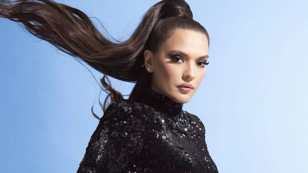 Demet Akalın, Seda Bakan'ı Överken Tuba Büyüküstün'ü Fena Gömdü 20 i 4 3