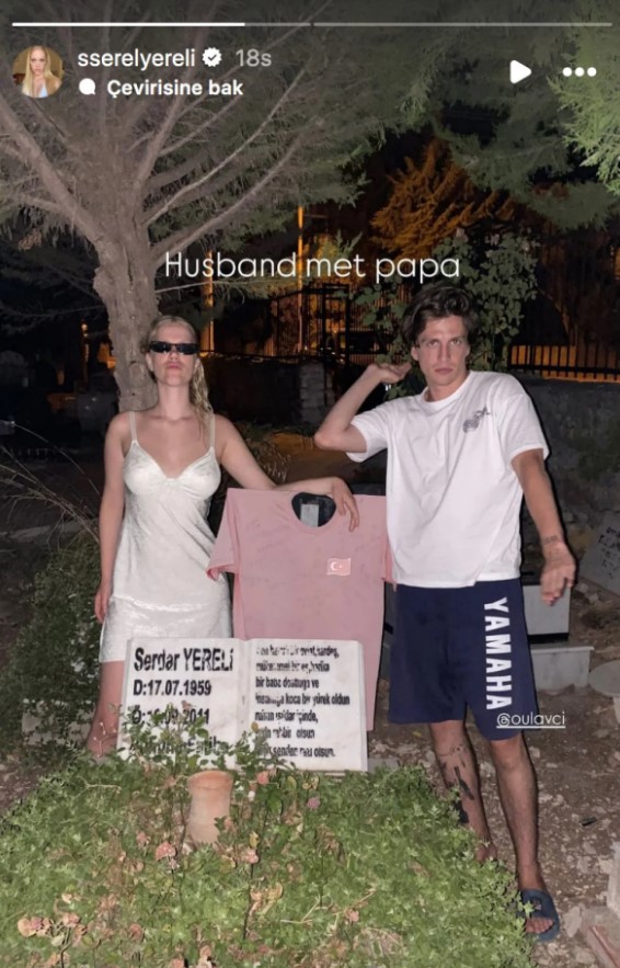 sevgilisiyle babasinin mezarina giden serel 17540029 8024 m