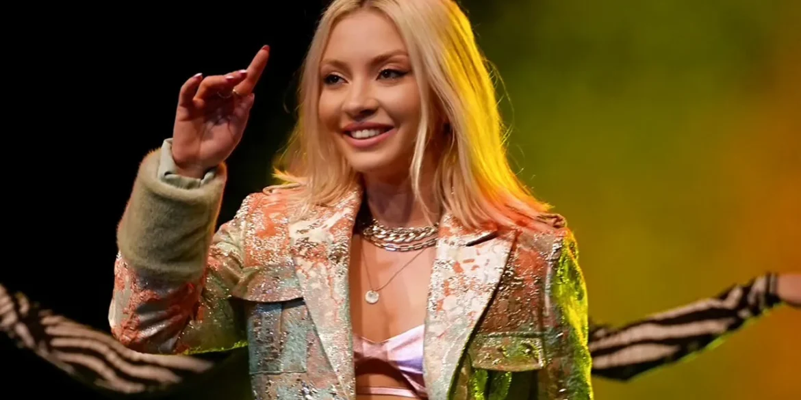 Ece Seçkin, Apar Topar Ameliyata Alındı 30 ece seckin