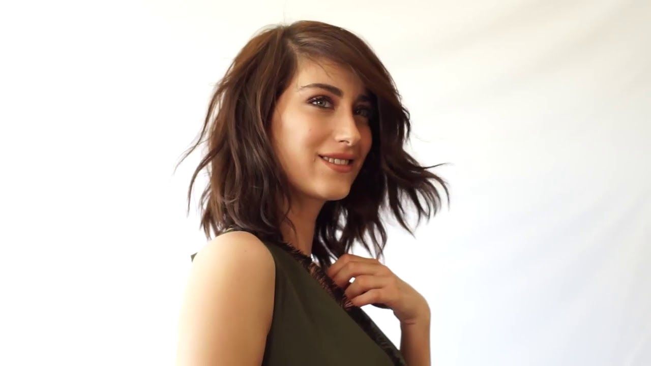 hazal kaya-05