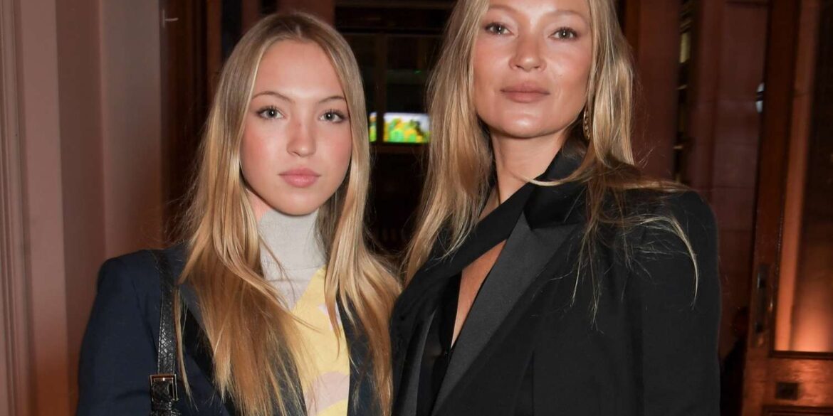 kate moss ve lila kapak