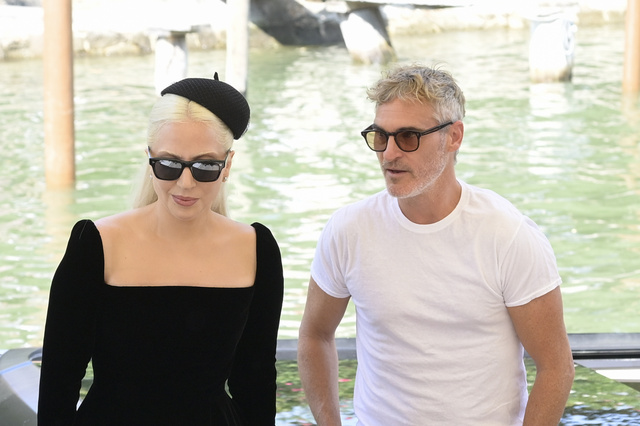 Joaquin Phoenix'ten Lady Gaga'ya: Şarkı Söylerken Kötü Olmasını İstedim 24