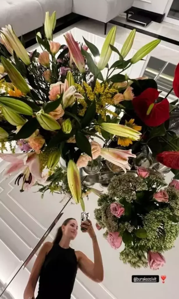 Fahriye Evcen'e Burak Özçivit'ten Romantik Jest 22 66e2abd7895b4ee3914e4300