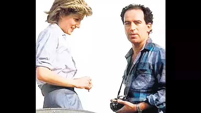 Prenses Diana’nın Kuaförü İlk Kez Konuştu: "Lanet Olsun, Kocam Yine Ortada Yok" 22 Prenses Diana ile kuaforu Richard Dalton yillar boyu dertlesti