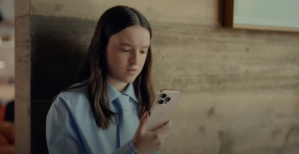Game of Thrones Yıldızı, iPhone 16’nın Reklam Yüzü Oldu 20 image 145