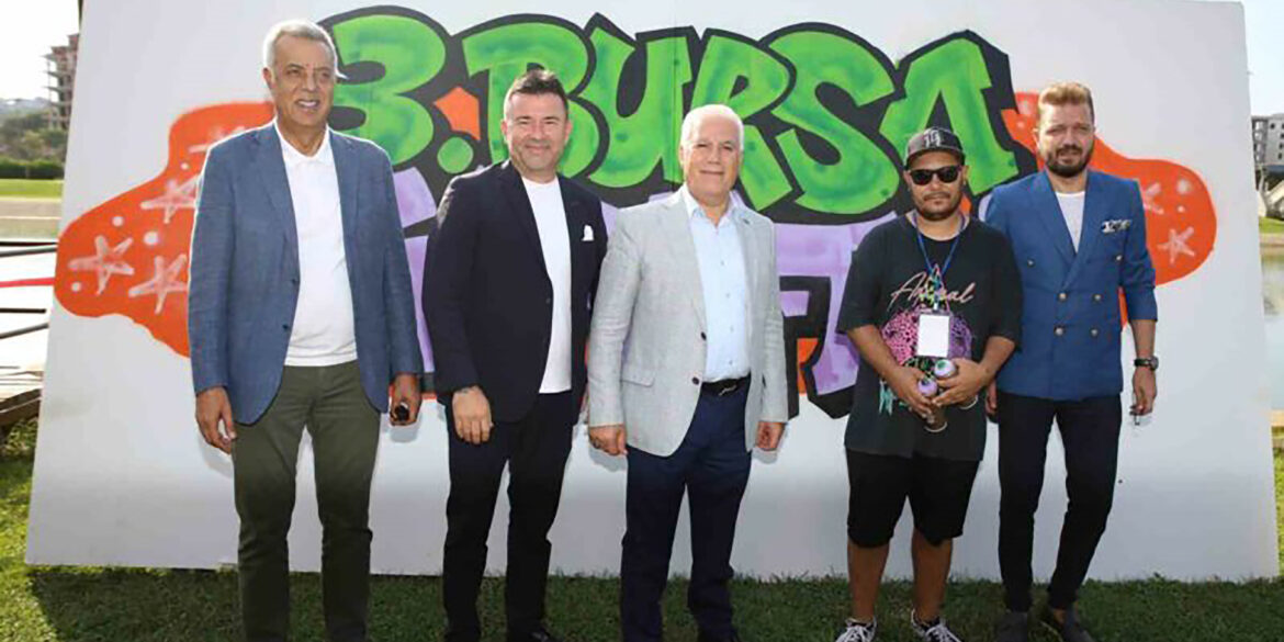 Bursa’da Türkiye’nin En Büyük Graffiti Şenliği Başladı 27 turkiyenin en buyuk graffiti senligi bursada 034557e 800x450 1