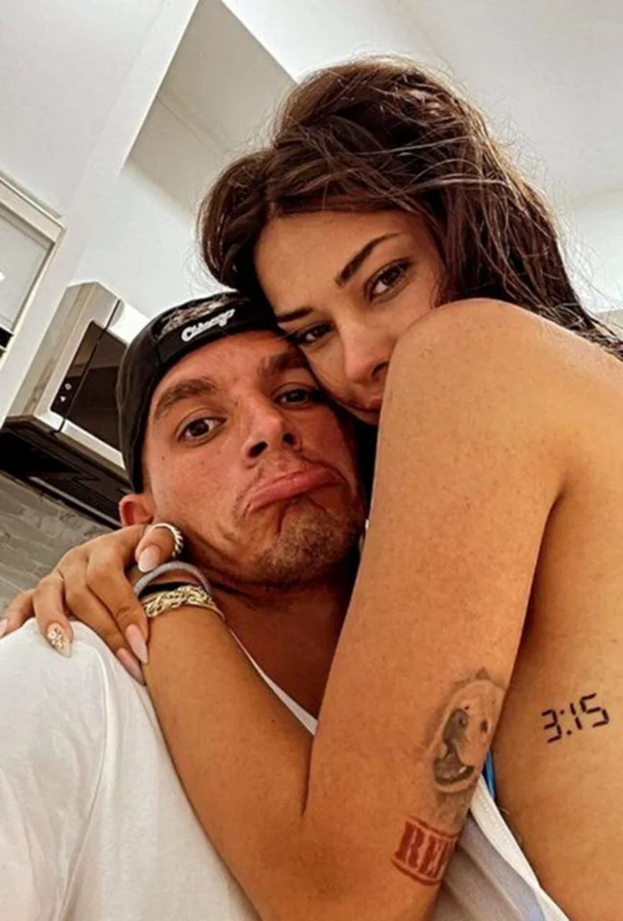 Devrim Özkan ve Lucas Torreira'dan Romantik Yeniden Birleşme: Aşk Dolu Paylaşımlar 24 zSdzk6ggiUCrBNp6VO1oKQ