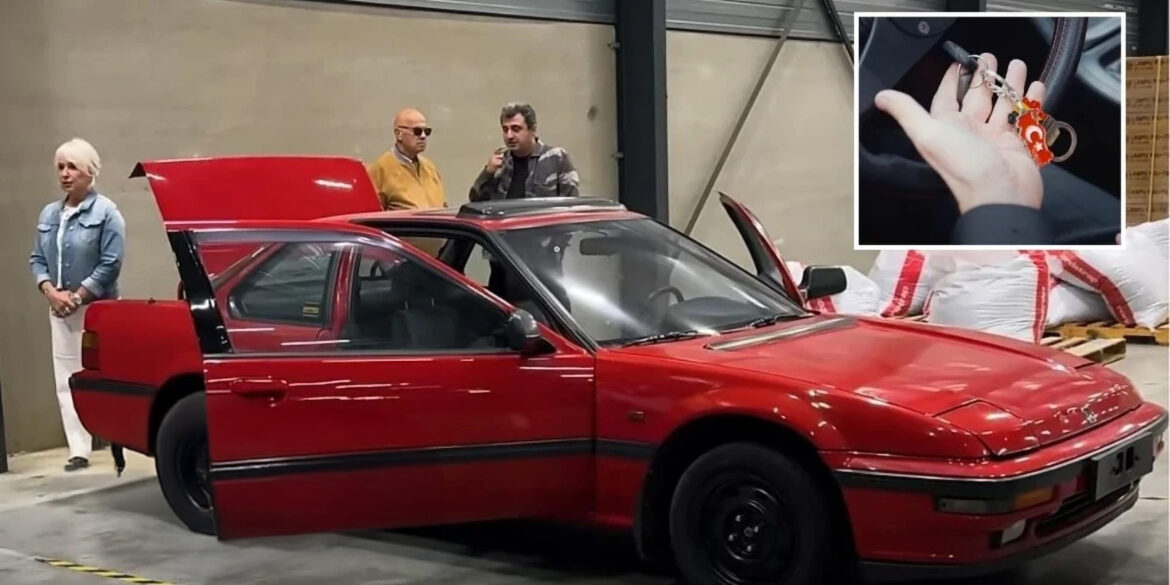 Barış Manço’nun Kırmızı Aracı Türkiye’ye Geldi 20 kapak 4