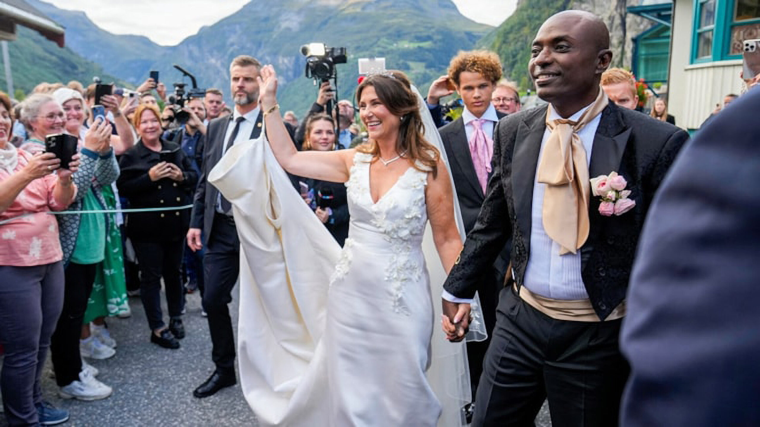 Prenses ve Şaman Eşi Balayı İçin Türkiye'yi Seçti 23 norvecjpg ohEpKZOc 0aJT4 1lBwh6w scaled