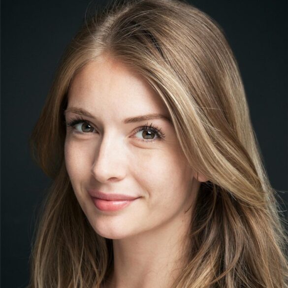 yasemin kay allen ko jpg a0795219bf83719259c6590f2ef5d2f9