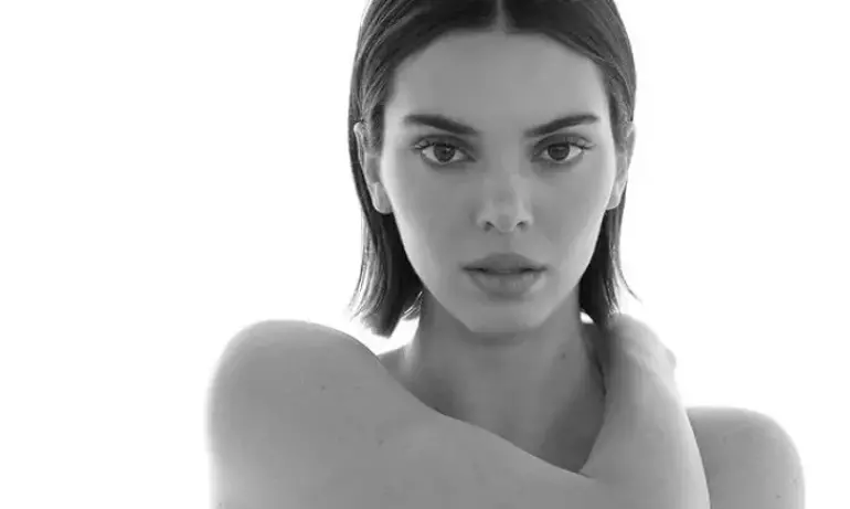 Kendall Jenner, Sarı Saçlarından Vazgeçti: Yeni İmajı Büyük İlgi Gördü 20 673accaf4870ab9862fbc86c