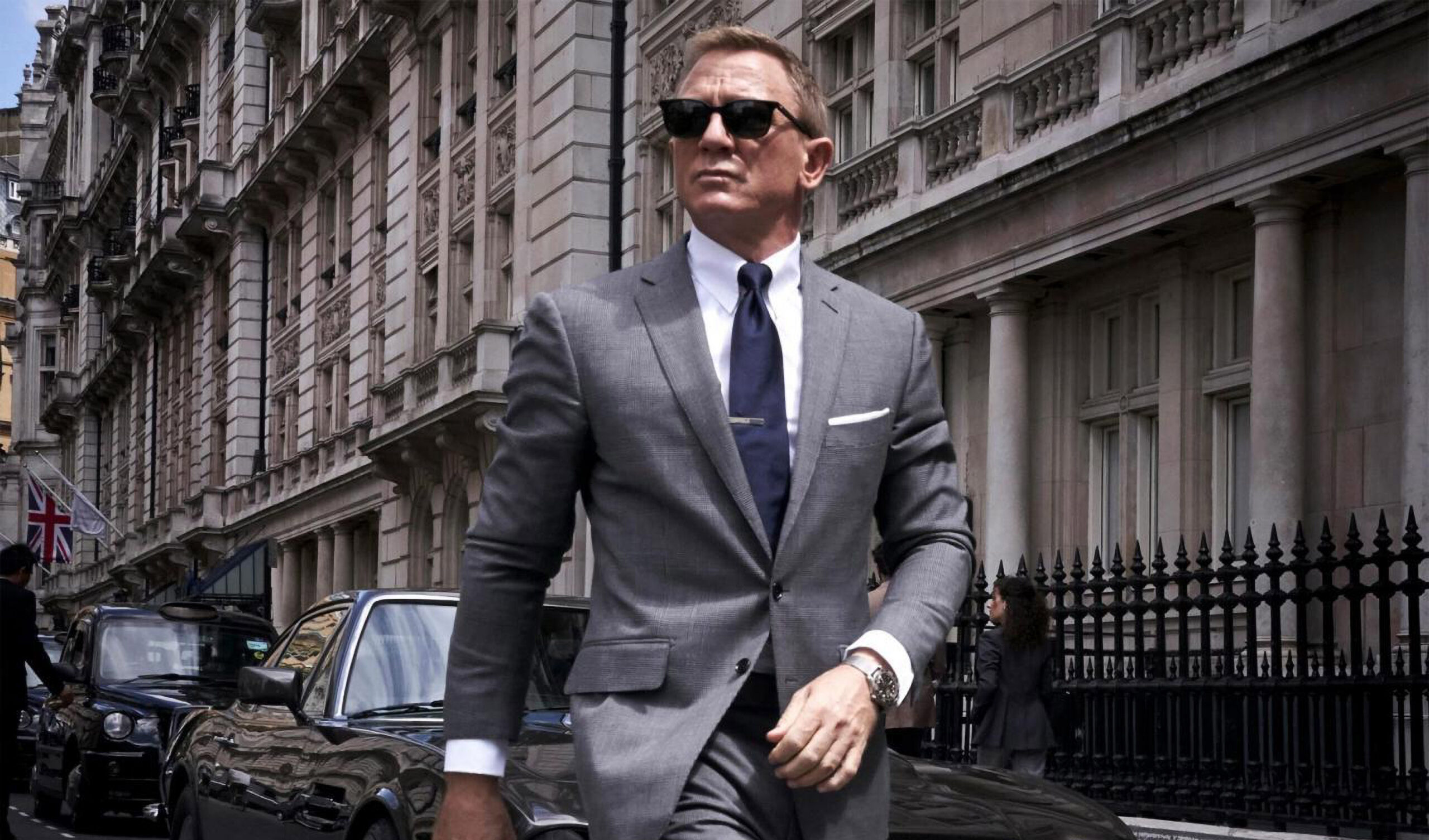 Daniel Craig