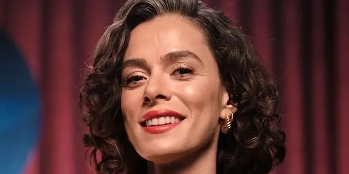 ozge ozpirincci ekranlara donuyor 1697801453