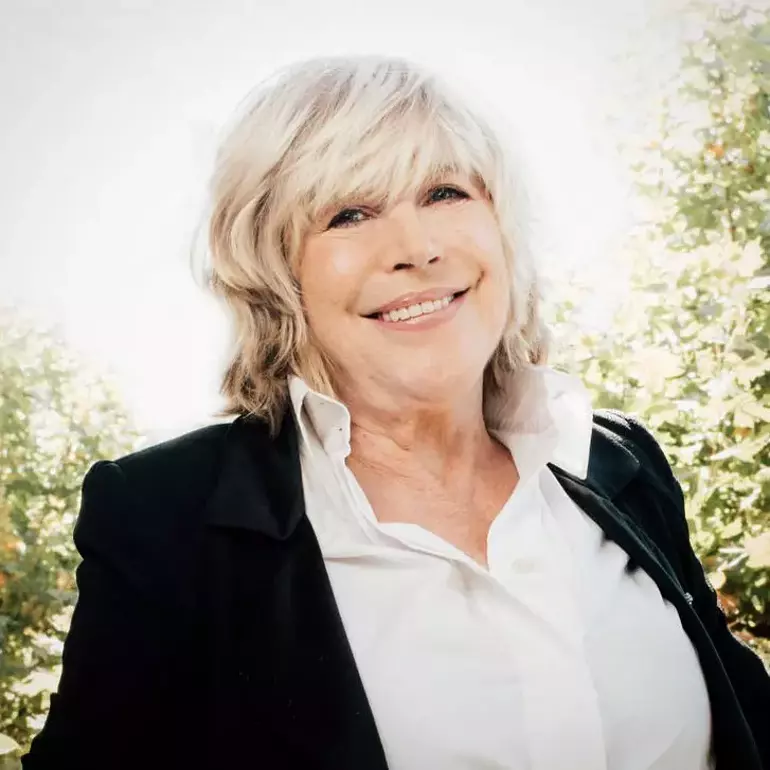 Marianne Faithfull Hayatını Kaybetti! 20 679c0d1b095d6ee56b874af1