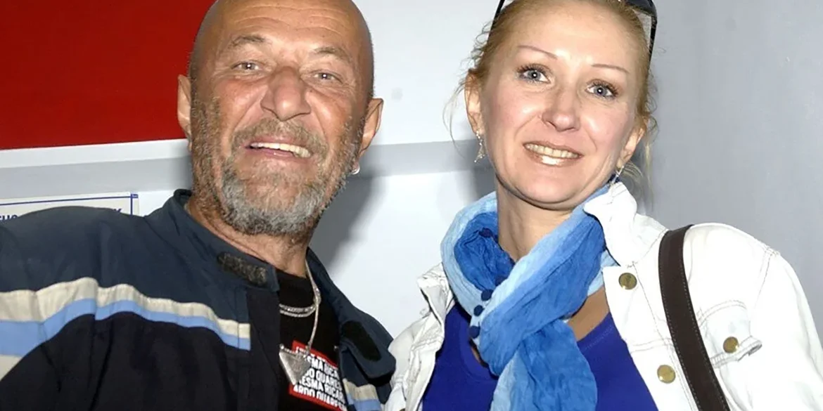 Coşkun Göğen, Eşinin Vefatına İsyan Etti: Cenazeyi Türkiye'ye Getiremedim 26 U1C1XYPXoEe73wku0UUlkA