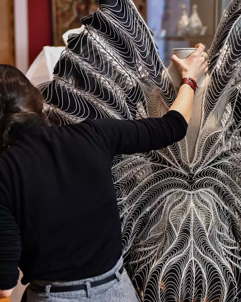 Louvre Müzesi, Moda Dünyasına Yönelik İlk Sergisini Açıyor: Louvre Couture 22 mceu 34339448811737369408993