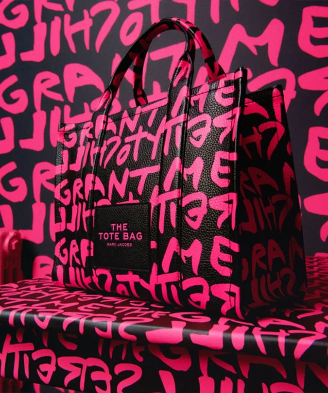 Adriana Lima, Stephen Sprouse x Marc Jacobs Tote Çanta Kampanyasında Başrolde 20 17