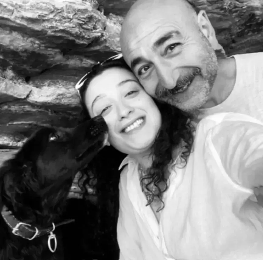 Melike Şahin ve Eşi Sedat Arpalık: Yaş Farkı Tartışmalarına Rağmen Mutlu Aile Pozları 20 67b0f4e8095d6ee56b87986a