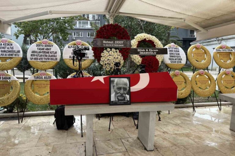 Memik Dede'ye Son Veda: Arif Erkin Gürelbeyoğlu'nun Duygusal Anları ve Magazin Dünyasının Üzüntüsü 24 arif erkin guzelbeyoglu