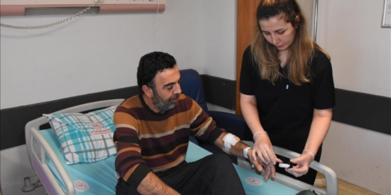 5-Yillik-Karin-Agrisinin-Sebebi-Ince-Bagirsaktaki-Tumor-Cikti-featured