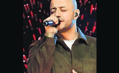 Dunya-Yildizi-Harbiye8217ye-Geliyor-featured